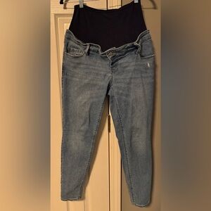 Old Navy Maternity Premium Full Panel Rockstar Super Skinny Jeans